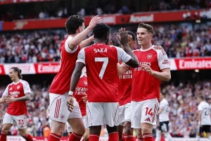 Arsenal je nakon 22 godine postao prvak Engleske!