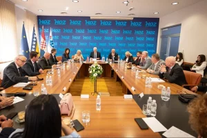 HDZ nakon sjednice: Nužno je relaksirati odnose Hrvata i Bošnjaka, imat ćemo intenzivne razgovore jer to je pravi put