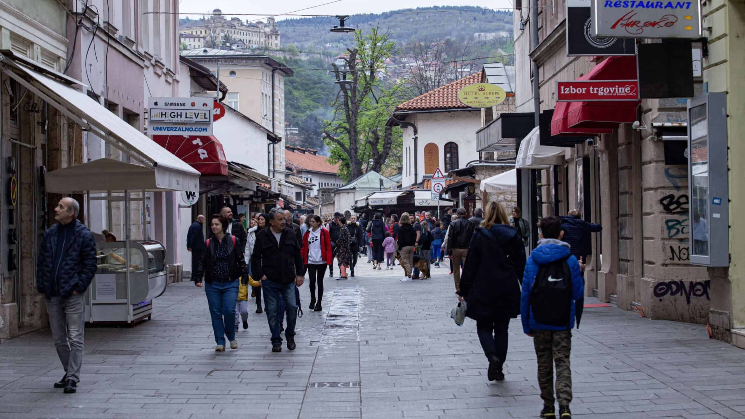 Danas pretežno oblačno vrijeme, poslijepodne razvedravanje