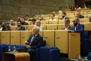 Predstavnički dom uz podršku opozicije usvojio zakon o pokušaju spasa Željezare: Na redu Dom naroda