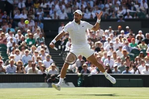 Đoković slomio žilavog Rusa za 17. četvrtfinale i ispisao historiju Wimbledona