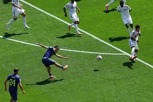 FIFA uvrstila Alajbegovićev gol među 12 najboljih na SP-u: Glasajte za Kerima!