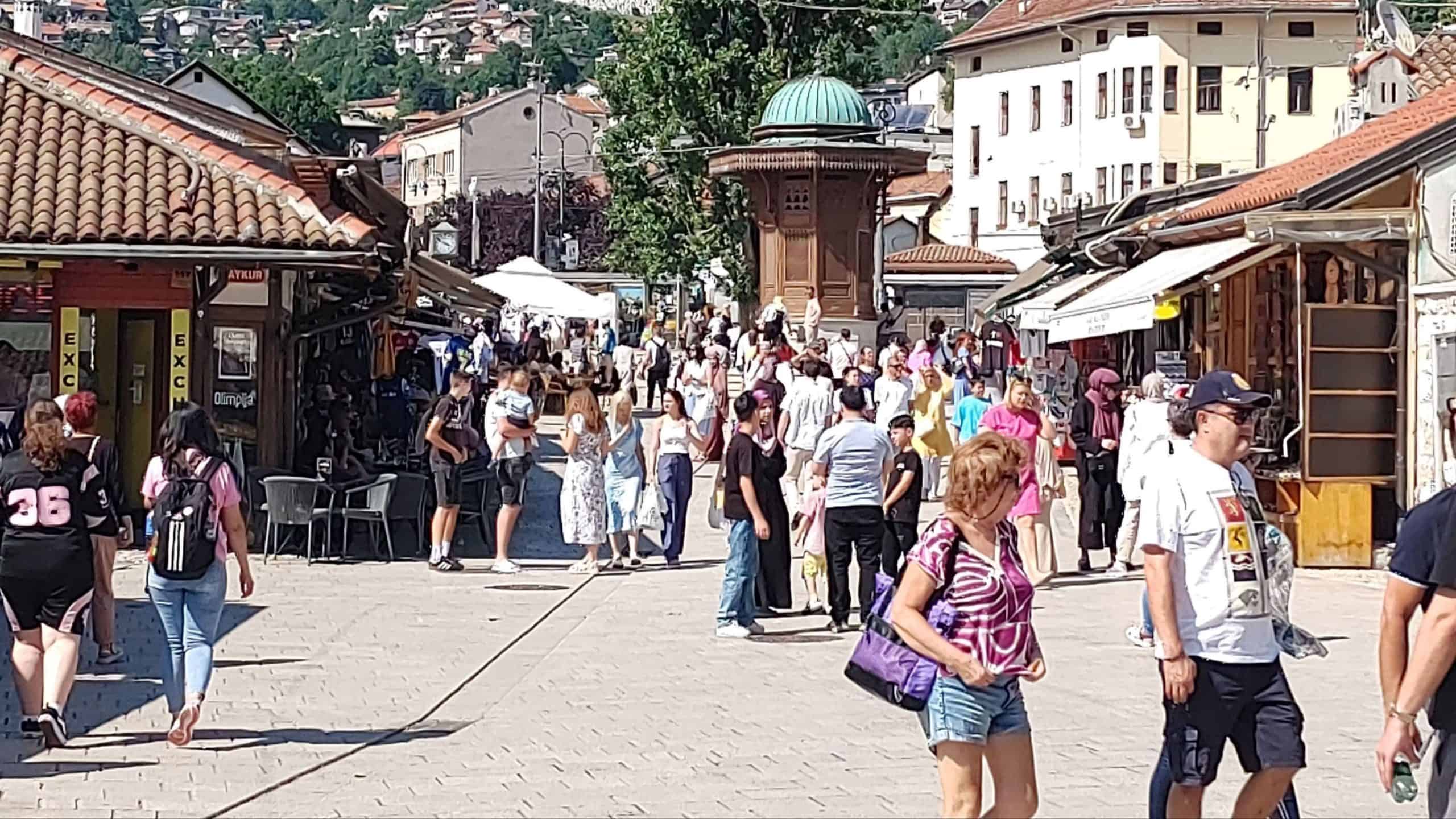Danas u BiH sunčano i toplo, na jugu do 37 stepeni: Mogući lokalni pljuskovi