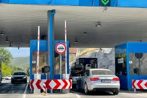 Duge kolone vozila na graničnim prelazima iz BiH u Hrvatsku