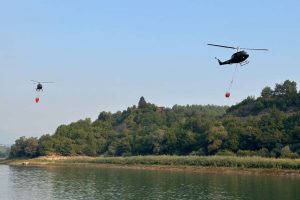 Aktivna brojna požarišta u HNK-u: Gašenje otežavaju vjetar i nepristupačan teren