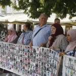 Mirni protest majki Srebrenice u Tuzli: Zločinac je umro, ali pravda nije zadovoljena