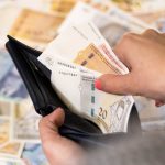 Lijepe vijesti za roditelje: Poznat datum isplate dječijih doplataka za septembar