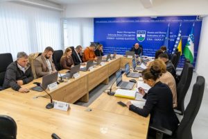 Vlada USK izdvojila više od 1,4 miliona KM za razvoj turizma: Novac i za škole, sport, mlade i projekte u Sanskom Mostu i Ključu